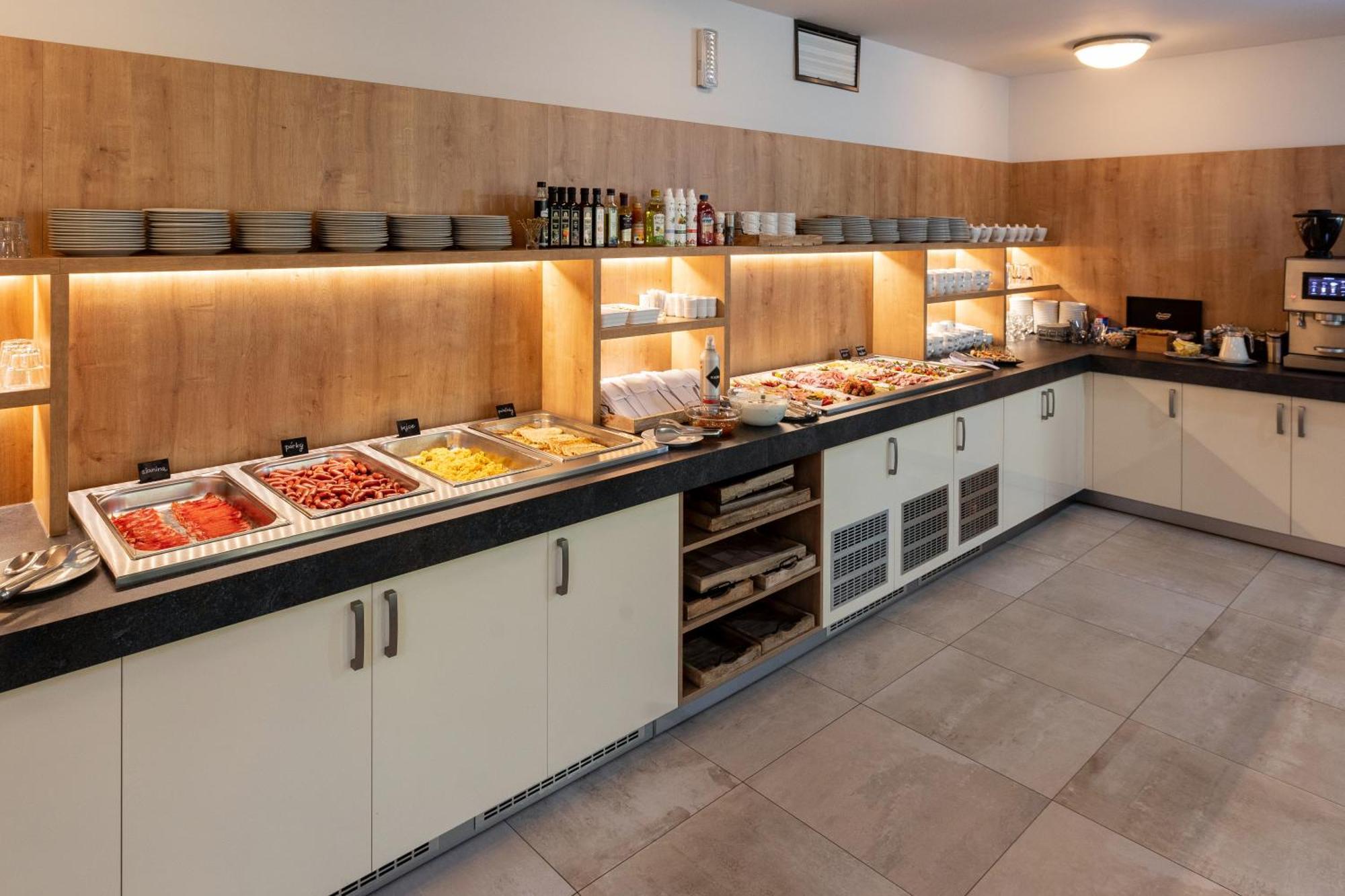 Hotel Regent Horni Branna Екстер'єр фото